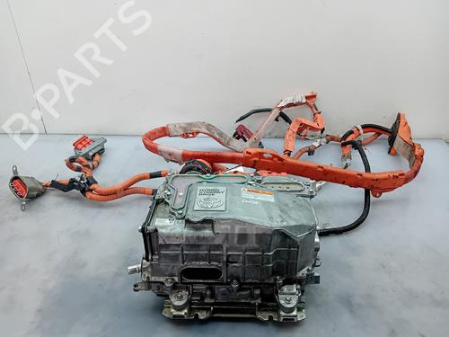 Used Inverter/Converter TOYOTA YARIS (_P13_) 1.5 Hybrid (NHP130_, NHP130) (101 hp) 32723174