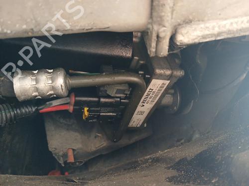 Used Steering pump Steering pump RENAULT LAGUNA III (BT0/1) 2.0 dCi (BT01, BT08, BT09, BT0E, BT0K, BT12, BT1C, BT1D,... (150 hp) 32734577 32734577