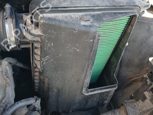 Luftfilter kasse NISSAN QASHQAI II (J11, J11_) 1.2 DIG-T (115 hp) 32992796
