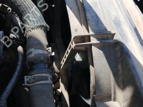 Used Radiator fan Radiator fan NISSAN QASHQAI II (J11, J11_) 1.2 DIG-T (115 hp) 32992792 32992792