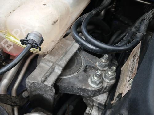 engine-mount-ford-transit-connect-v408-box-bodympv-2013-33004411 main image