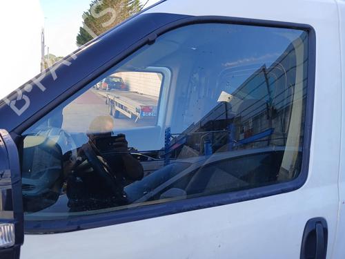 front-left-door-window-fiat-doblo-cargo-263_-2010-33016971 main image