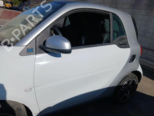 Used Left front door Left front door SMART FORTWO Coupe (453) electric drive (453.391) (82 hp) 33183317 33183317