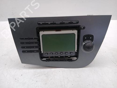 Used Radio Radio SEAT LEON (1P1) 1.9 TDI (105 hp) 31768844 31768844