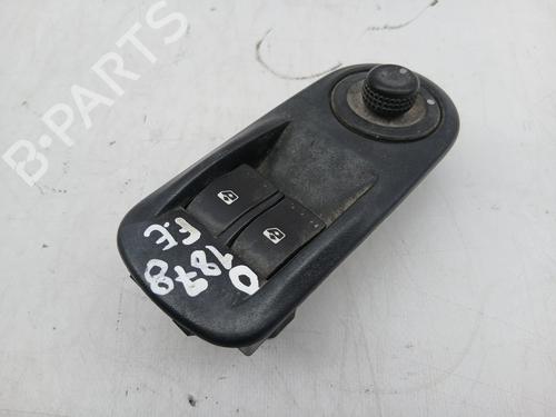 Used Left front window switch Left front window switch OPEL VIVARO A Van (X83) 1.9 DTI (F7) (101 hp) 32681448 32681448
