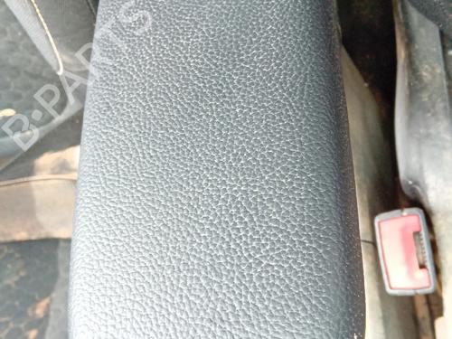 Used Armrest / Center console Armrest / Center console SMART FORTWO Coupe (453) electric drive (453.391) (82 hp) 33268503 33268503