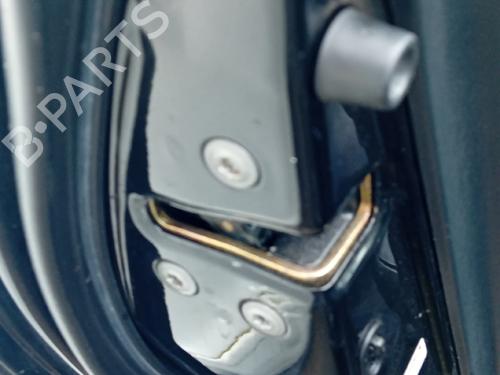 Fechadura trás esquerda Fechadura trás esquerda TOYOTA COROLLA Estate (_E12_) 1.6 VVT-i (ZZE121_, ZZE121R) (110 hp) 33270488 33270488