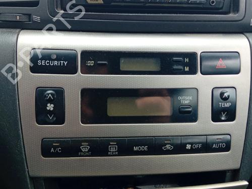 Used Switch Switch TOYOTA COROLLA Estate (_E12_) 1.6 VVT-i (ZZE121_, ZZE121R) (110 hp) 33270497 33270497