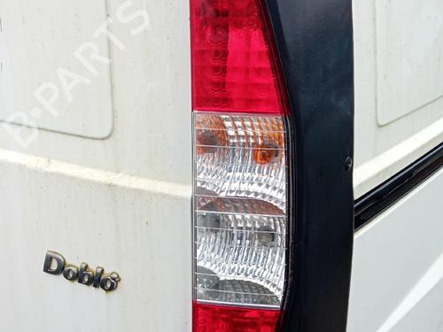 Used Right taillight Right taillight FIAT DOBLO Box Body/MPV (223_) 1.9 D (223ZXB1A) (63 hp) 33275004 33275004