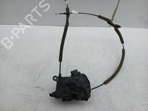 front-right-lock-nissan-micra-v-k14-2016-29356031 main image
