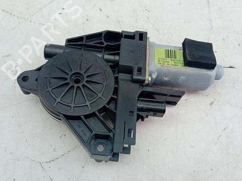 Used Right rear window motor Right rear window motor JEEP COMPASS (MP, M6, MV, M7) 1.5 T4 Hybrid (131 hp) 33433843 33433843