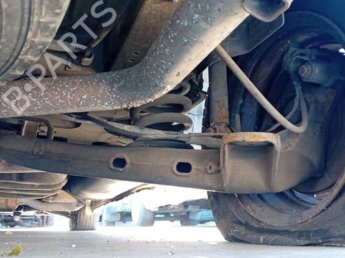 Used Right rear steering knuckle Right rear steering knuckle MERCEDES-BENZ VITO Bus (W638) 110 CDI 2.2 (638.194) (102 hp) 33437818 33437818