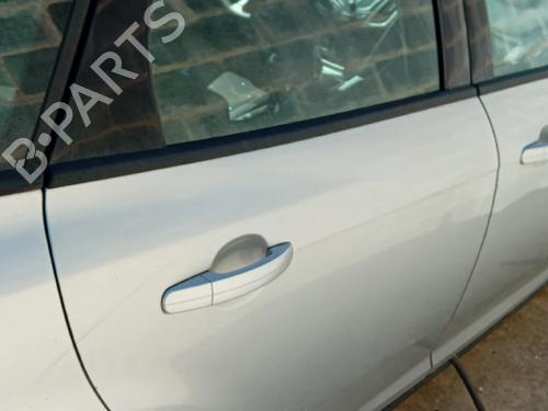Dør højre bagtil Dør højre bagtil FORD FOCUS III Turnier 1.6 TDCi ECOnetic (105 hp) 33463572 33463572