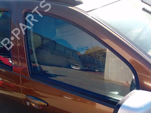 front-right-door-window-dacia-duster-hs_-2010-2011-2012-2013-2014-2015-2016-2017-2018-33627036 main image