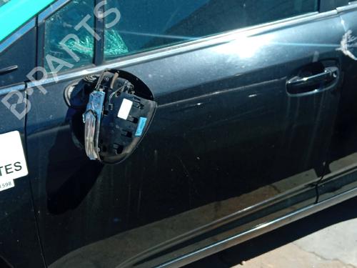 Used Left front door Left front door 33660877 33660877