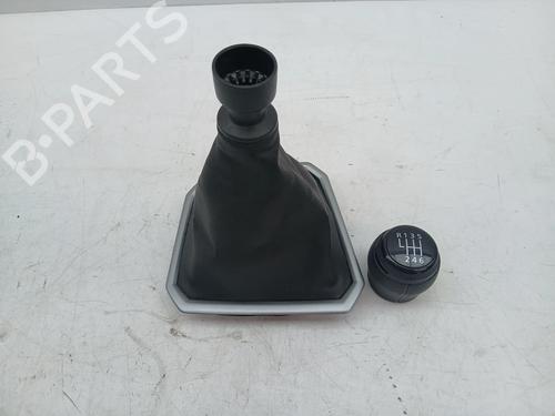 Used Shift knob Shift knob DACIA JOGGER (RK_) 1.0 TCe 110 (RKMD) (110 hp) 29256266 29256266