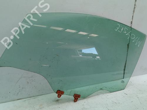 dr-rude-ventre-foran-nissan-leaf-ze1-electric-2017-22408752 main image