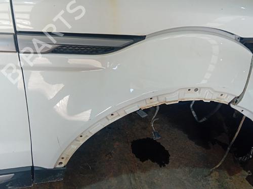 Used Right front fenders Right front fenders LAND ROVER RANGE ROVER EVOQUE (L538) 2.0 D (150 hp) 33675699 33675699