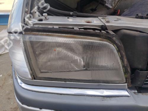 Used Right headlight Right headlight MERCEDES-BENZ C-CLASS (W202) C 180 (202.018) (122 hp) 33819001 33819001