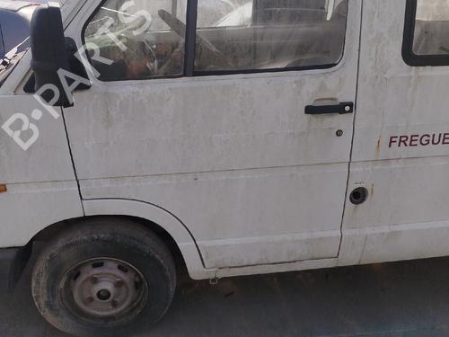 Used Left front door Left front door RENAULT TRAFIC Platform/Chassis (T_, P_, V_) 2.5 D (75 hp) 33857081 33857081