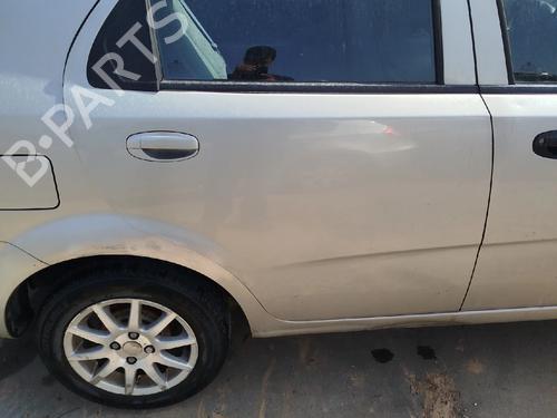 Dør høyre bak Dør høyre bak CHEVROLET AVEO / KALOS Hatchback (T200) 1.4 16V (94 hp) 33873857 33873857