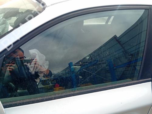 front-left-door-window-bmw-1-e87-2003-2004-2005-2006-2007-2008-2009-2010-2011-2012-2013-33977957 main image