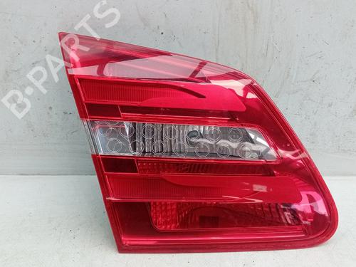 Venstre baglygte bagklap Venstre baglygte bagklap MERCEDES-BENZ B-CLASS Sports Tourer (W246, W242) B 180 CDI (246.200) (109 hp) 30441841 30441841