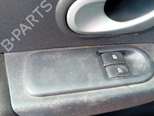 Used Left front window switch Left front window switch RENAULT CLIO III Grandtour (KR0/1_) 1.5 dCi (88 hp) 34156707 34156707