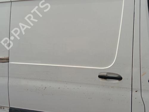 Used Right slide door Right slide door MERCEDES-BENZ SPRINTER 3,5-t Van (B907, B910) 311 CDI (910.631, 910.633) (114 hp) 34224107 34224107