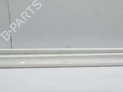 Used Left sideskirt Left sideskirt TOYOTA YARIS (_P21_, _PA1_, _PH1_) 1.5 Hybrid (MXPH10, MXPH11) (116 hp) 29164561 29164561