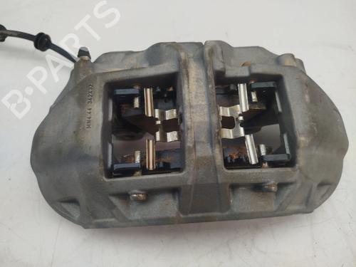 Used Left front brake caliper Left front brake caliper MERCEDES-BENZ C-CLASS T-MODEL (S206) C 300 de (206.208) (313 hp) 34136992 34136992