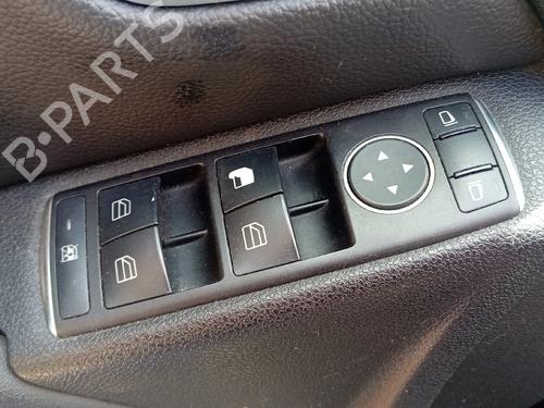 Venstre fortil elrude kontakt Venstre fortil elrude kontakt MERCEDES-BENZ C-CLASS T-Model (S204) C 180 CDI (204.200) (120 hp) 34524241 34524241