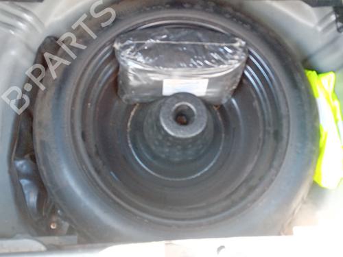 Reservehjul kit Reservehjul kit TOYOTA YARIS (_P9_) 1.4 D-4D (NLP90_, NLP90R) (90 hp) 34568929 34568929