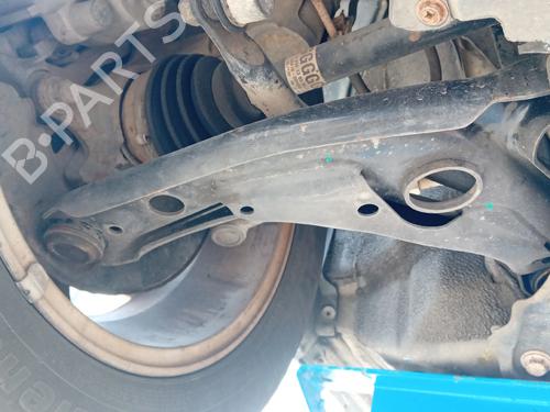Used Right front suspension arm Right front suspension arm TOYOTA YARIS (_P9_) 1.4 D-4D (NLP90_, NLP90R) (90 hp) 34571299 34571299