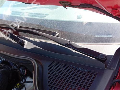 front-windshield-wiper-arm-skoda-karoq-nu7-nd7-2017-34723588 main image