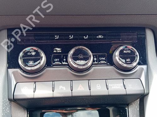spak-kontakt-skoda-karoq-nu7-nd7-2017-34736408 main image