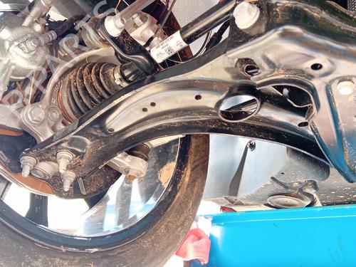 Used Right front suspension arm Right front suspension arm SKODA KAROQ (NU7, ND7) 1.5 TSI (150 hp) 34736442 34736442