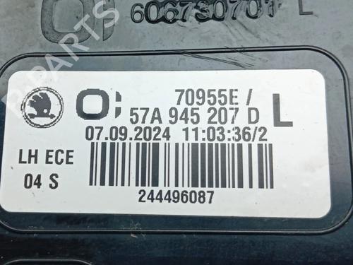 Left taillight SKODA KAROQ (NU7, ND7) 1.5 TSI | BP34724330C34 - Image 8