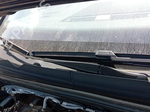 Used Front windshield wiper arm Front windshield wiper arm VW GOLF VIII (CD1, DA1) 2.0 TDI (116 hp) 35788432 35788432