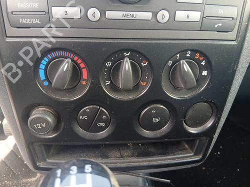 switch-ford-transit-connect-p65_-p70_-p80_-2002-36073728 main image