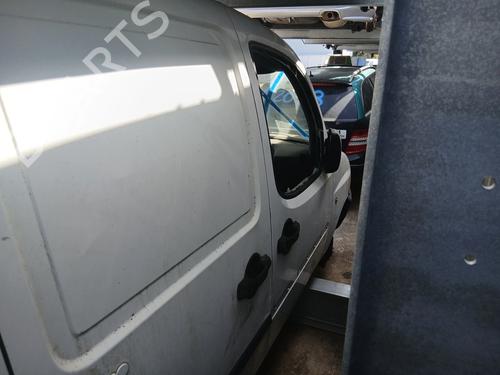 right-front-door-fiat-doblo-box-bodympv-223_-2000-36073803 main image
