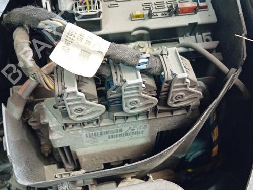 engine-control-unit-ecu-peugeot-307-3ac-2000-2001-2002-2003-2004-2005-2006-2007-2008-2009-2010-2011-2012-36092638 main image