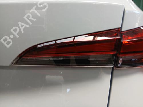 Used Right tailgate light Right tailgate light SKODA KAMIQ (NW4) 1.0 TSI (116 hp) 36137945 36137945