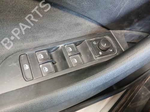 Used Left front window switch Left front window switch SKODA KAMIQ (NW4) 1.0 TSI (116 hp) 36137976 36137976