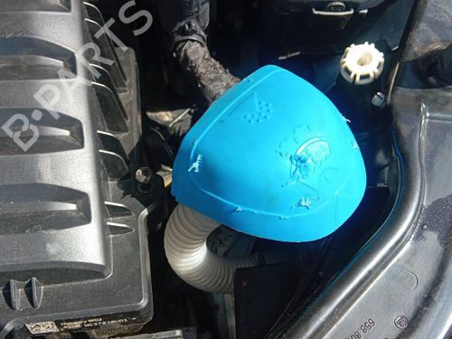 windscreen-washer-tank-skoda-kamiq-nw4-2019-36305105 main image