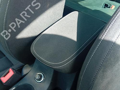 Used Armrest / Center console Armrest / Center console SKODA KAMIQ (NW4) 1.5 TSI (150 hp) 36305137 36305137