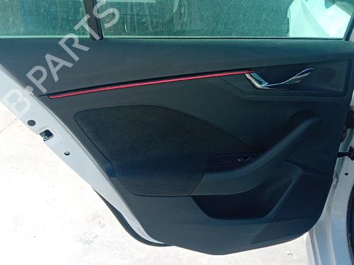 Forra trás esquerda Forra trás esquerda SKODA KAMIQ (NW4) 1.5 TSI (150 hp) 36307301 36307301