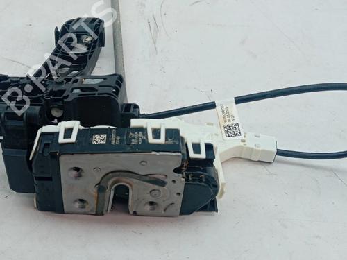 front-right-lock-mercedes-benz-sprinter-35-t-van-b907-b910-2018-34224105 main image