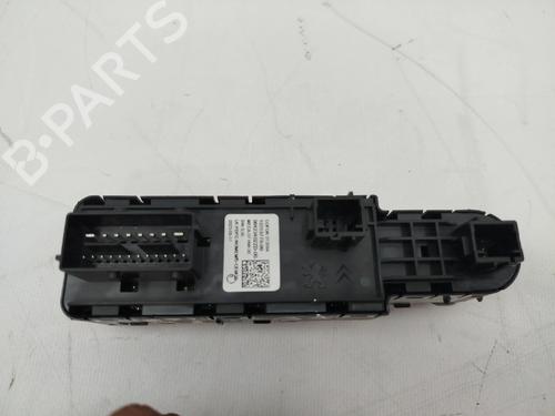 Left front window switch CITROËN C5 AIRCROSS (A_) 1.2 PureTech 130 (ARHNSJ) | BP30113757I27 - Image 2