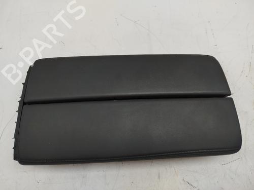 Used Armrest / Center console Armrest / Center console CITROËN C5 AIRCROSS (A_) 1.2 PureTech 130 (ARHNSJ) (131 hp) 30113784 30113784